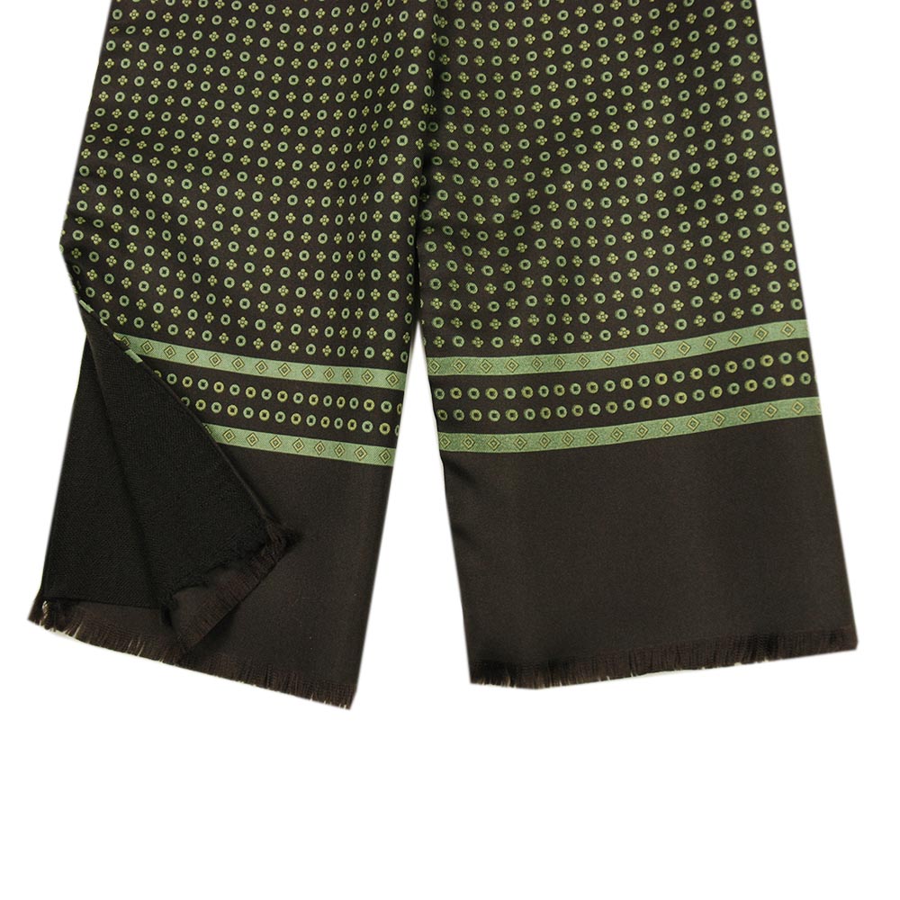 Brunt silketørklæde med uldfor med grønt mønster⎪ Bojua